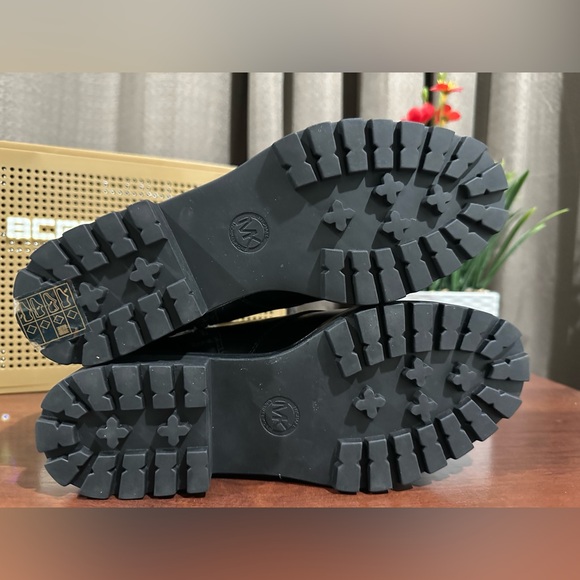 New Michael Kors Tatum Combat Lace up Boot Black size 5 / 6 / 7.5 - Picture 9 of 12